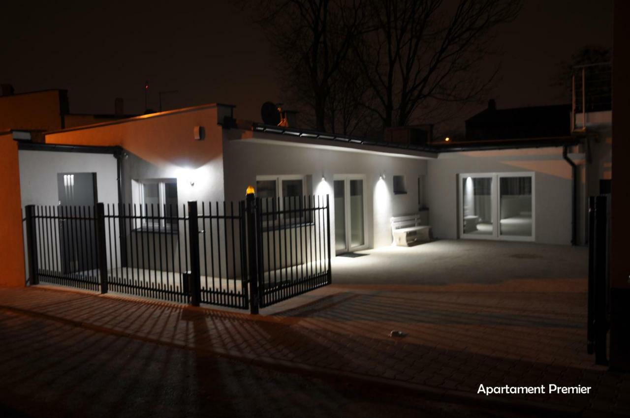 Bialy Dom - 2 Bedrooms Katowice Exterior foto